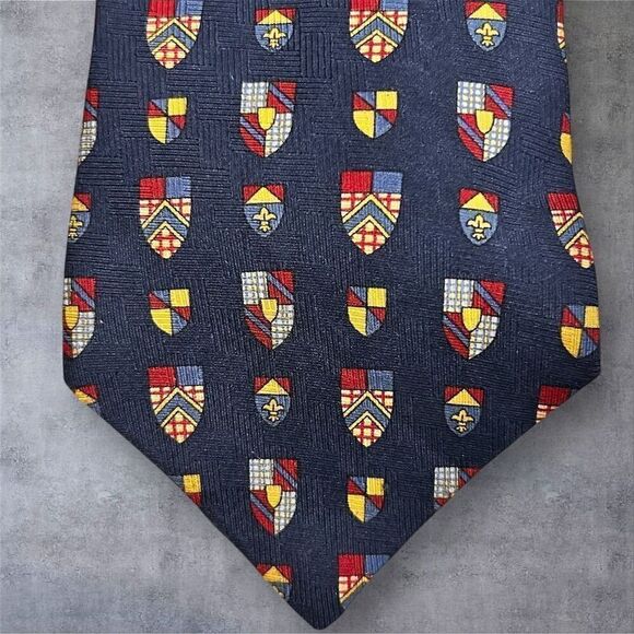 Tommy Hilfiger Men's Vintage Silk Tie Geometric Shield Emblem Pattern - Picture 4 of 4